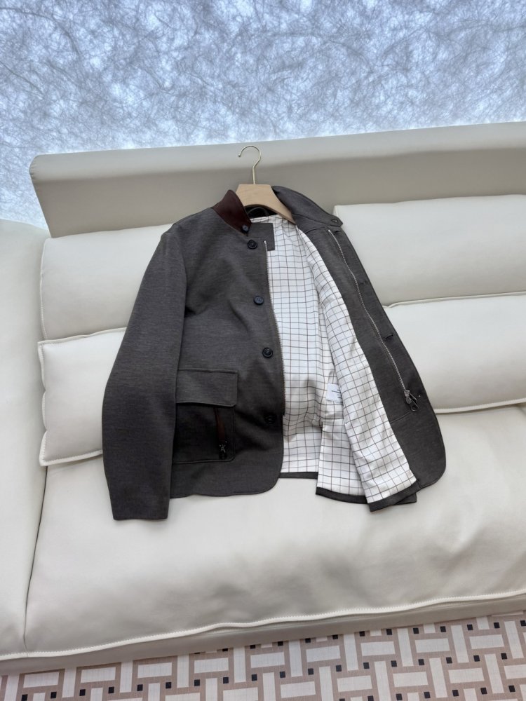 Костюм жіночий фото 5