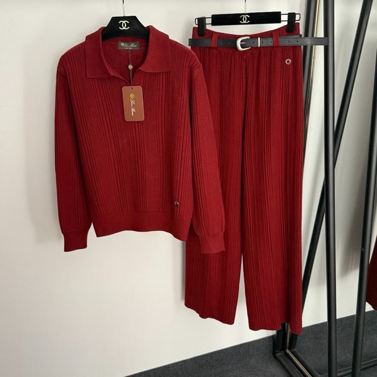 Costume female фото 5