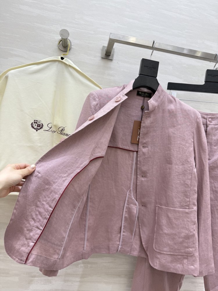 Костюм женский фото 5