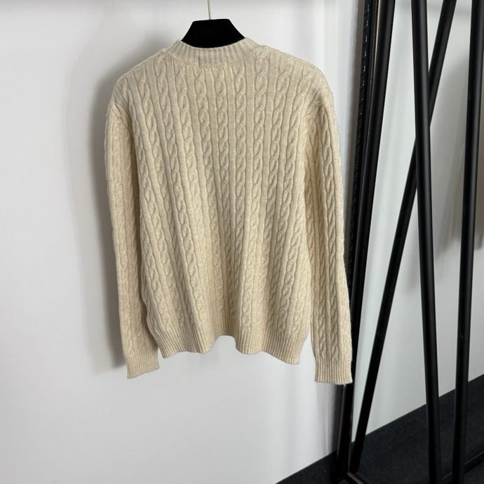 Костюм жіночий фото 5