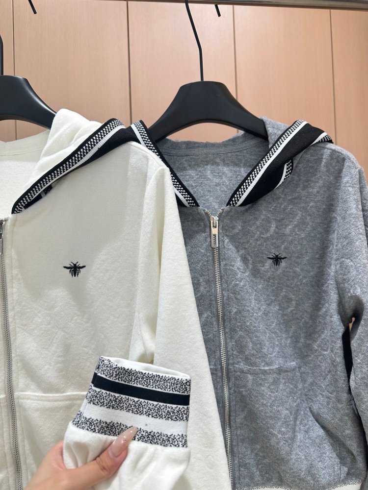 Костюм женский фото 5