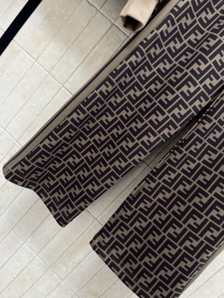 Костюм женский фото 5