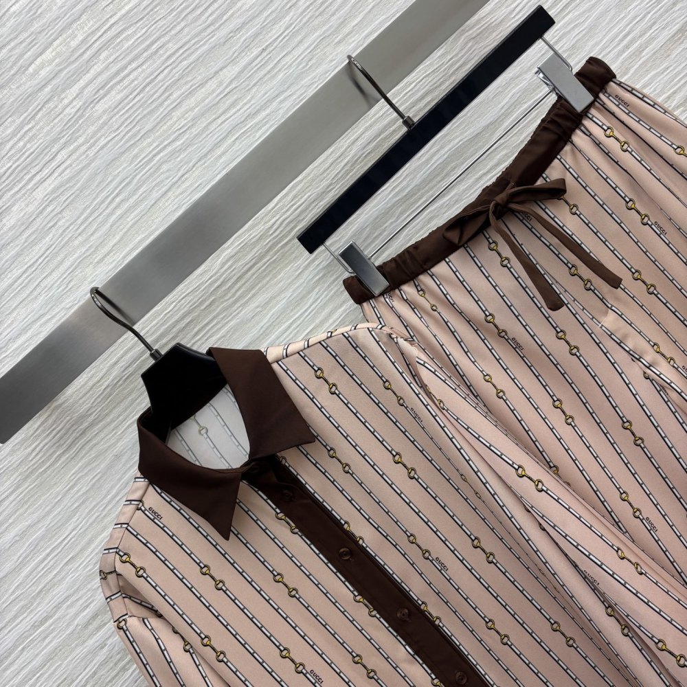 Костюм жіночий фото 5