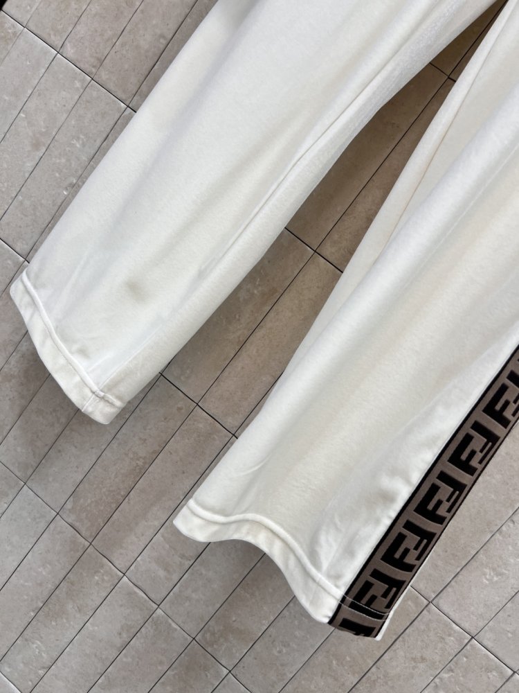 Костюм жіночий фото 5