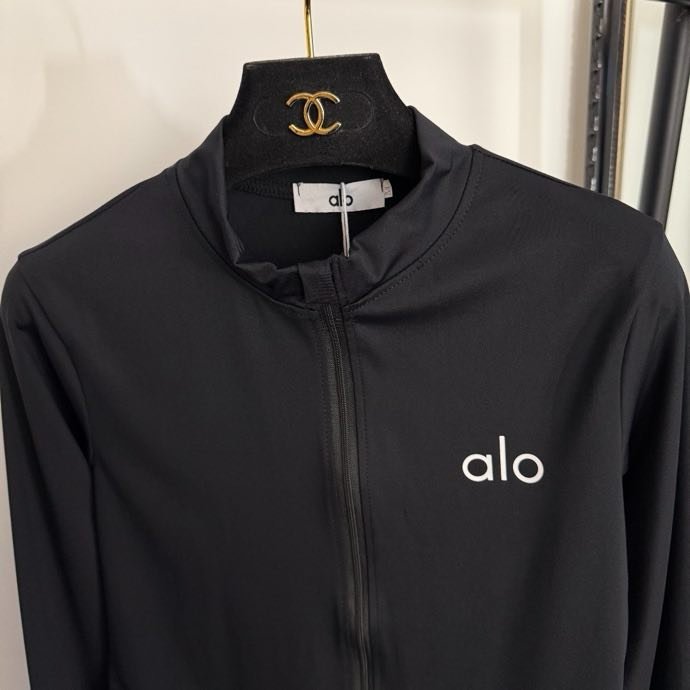 Костюм женский фото 5