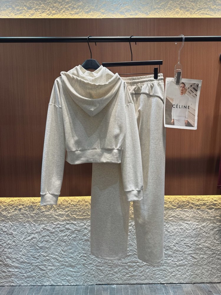 Костюм женский фото 5