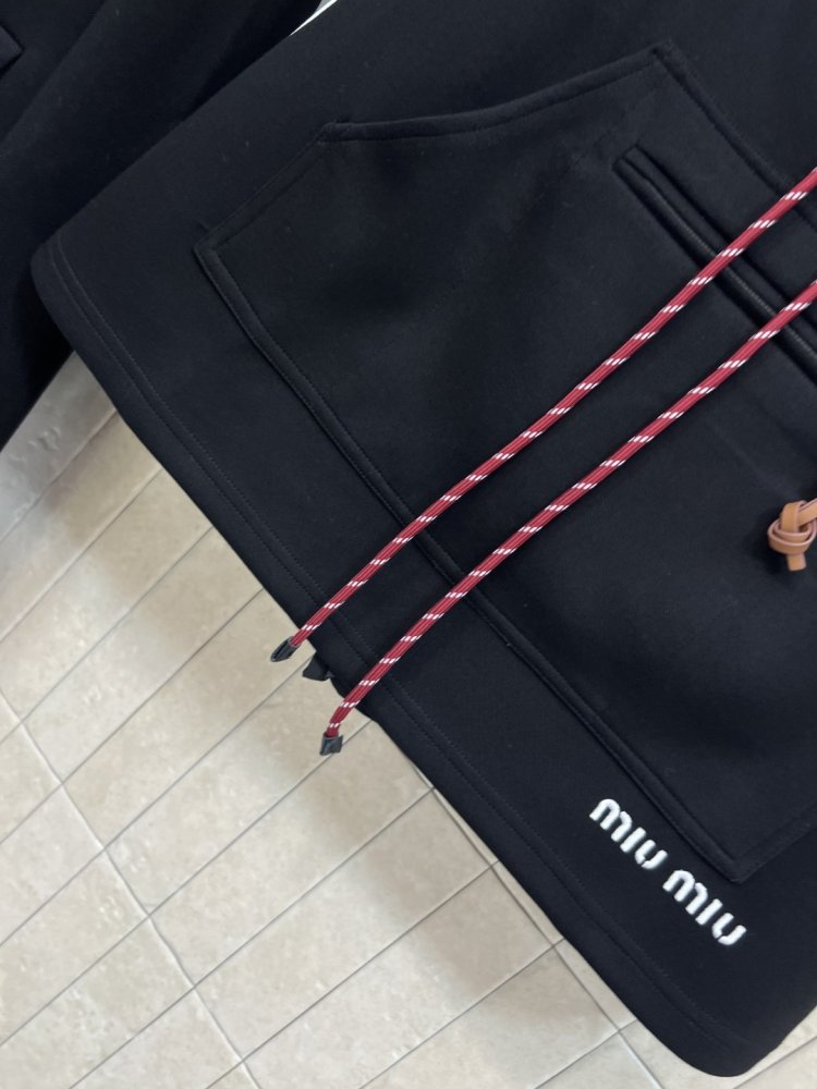 Костюм женский фото 5