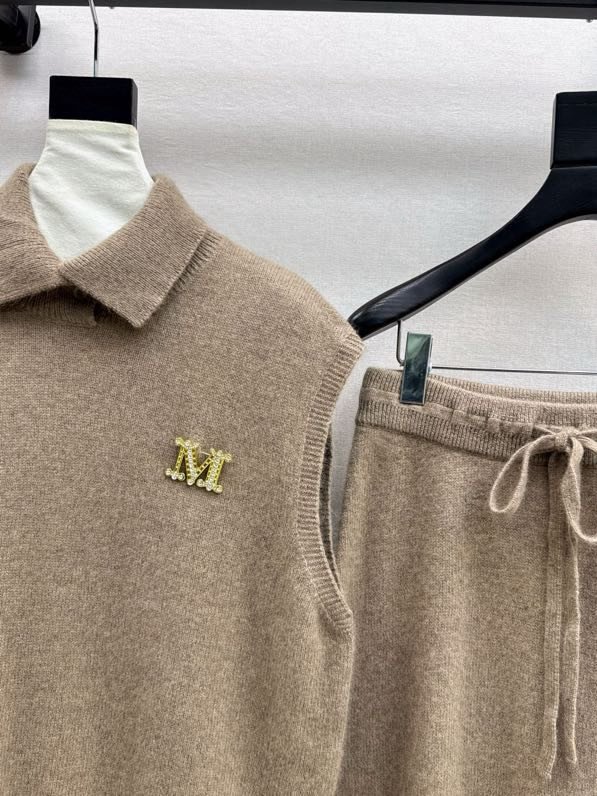 Costume female фото 5