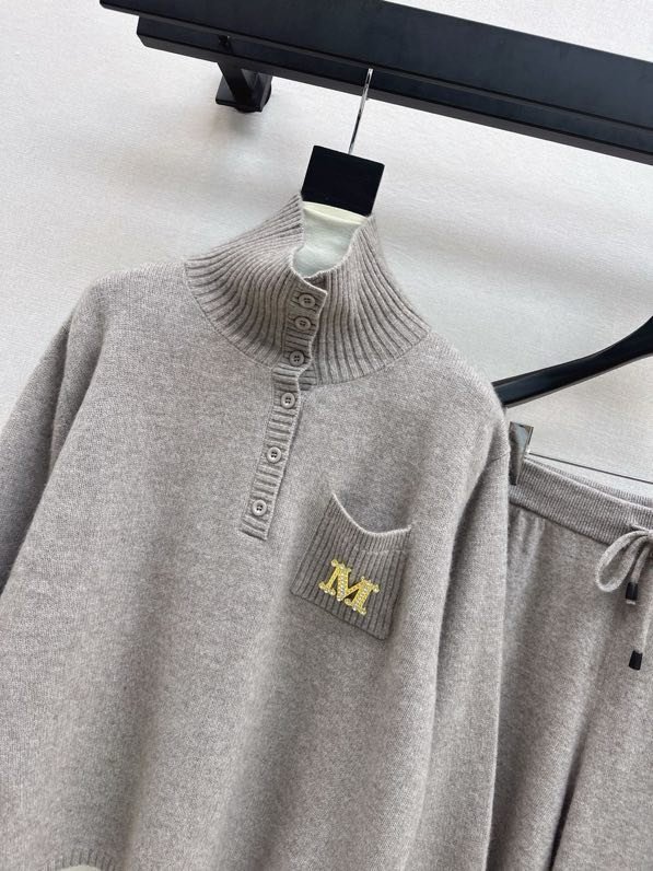 Costume female фото 5