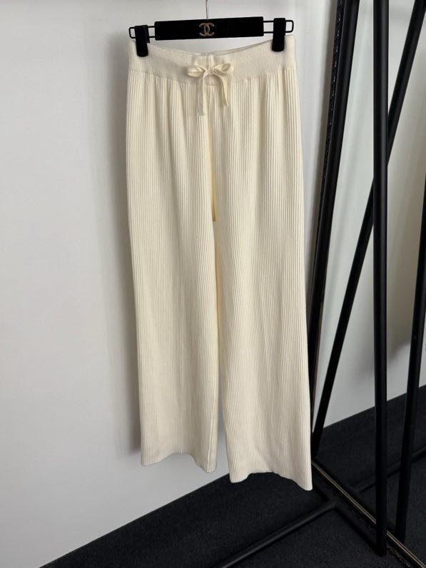 Костюм жіночий фото 5