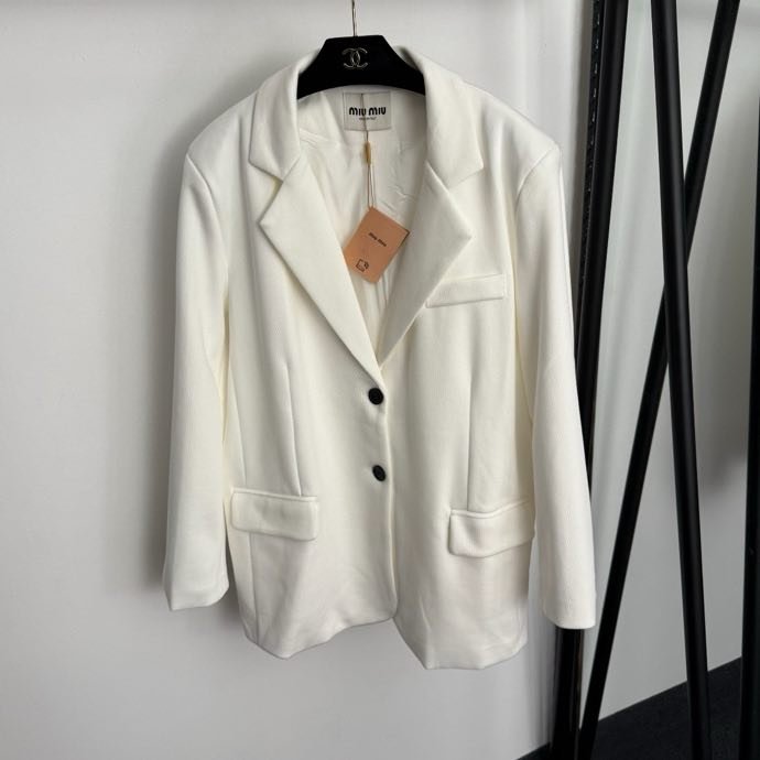 Костюм женский фото 5