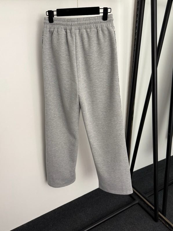 Костюм женский фото 5