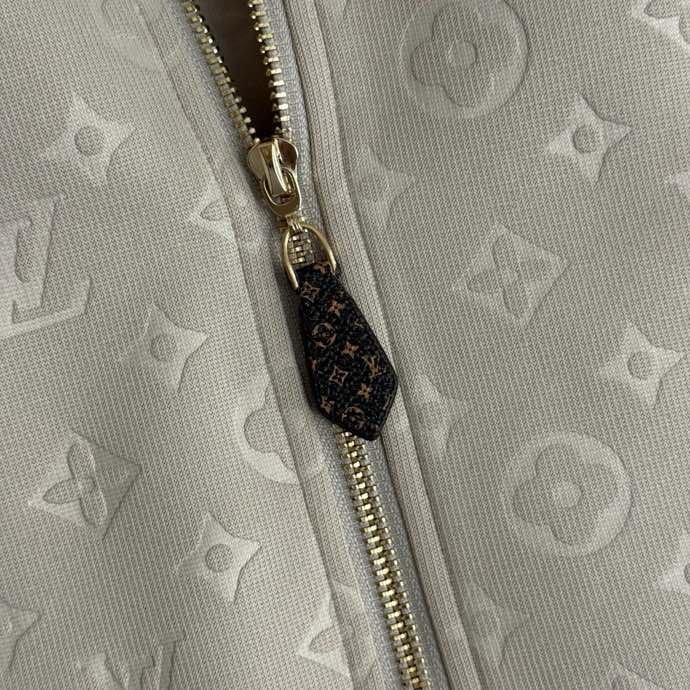 Костюм жіночий фото 5