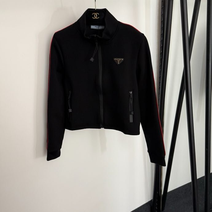 Костюм жіночий фото 5