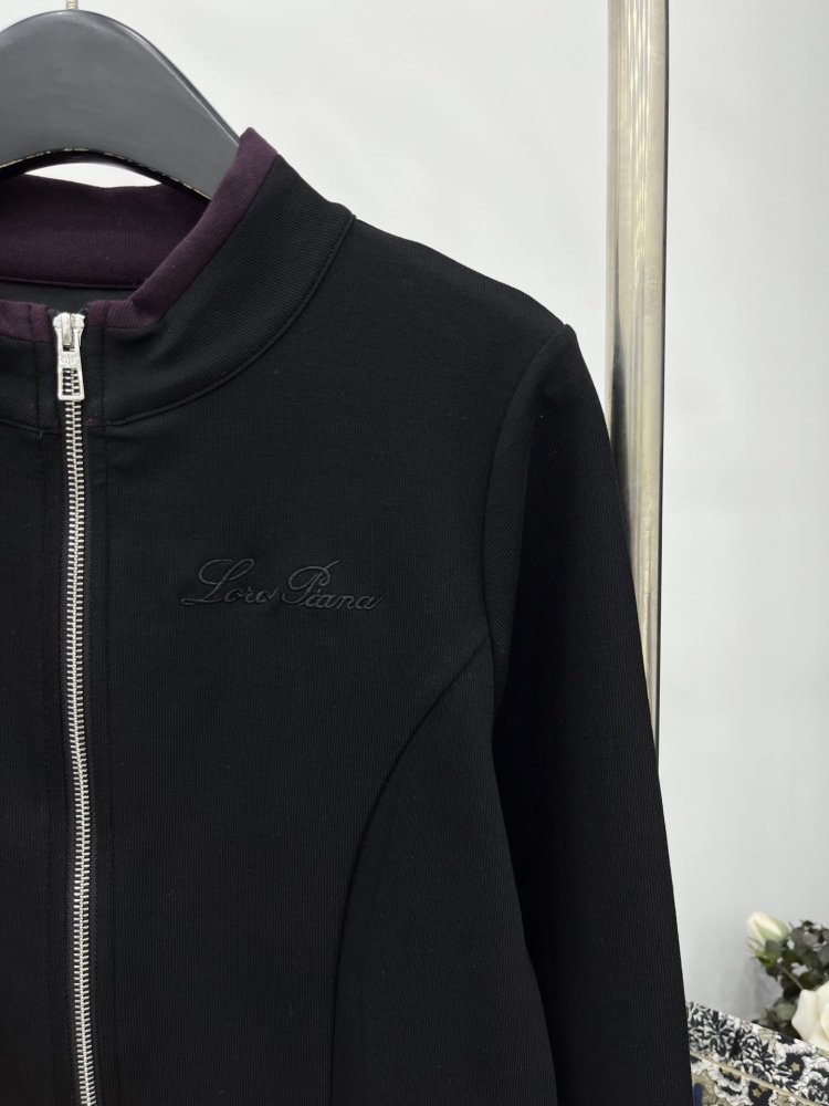 Костюм жіночий фото 5