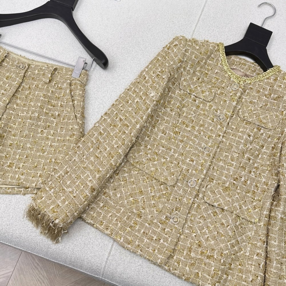 Costume female фото 5