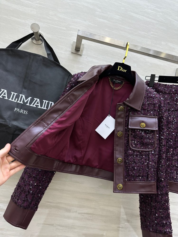 Costume female фото 5