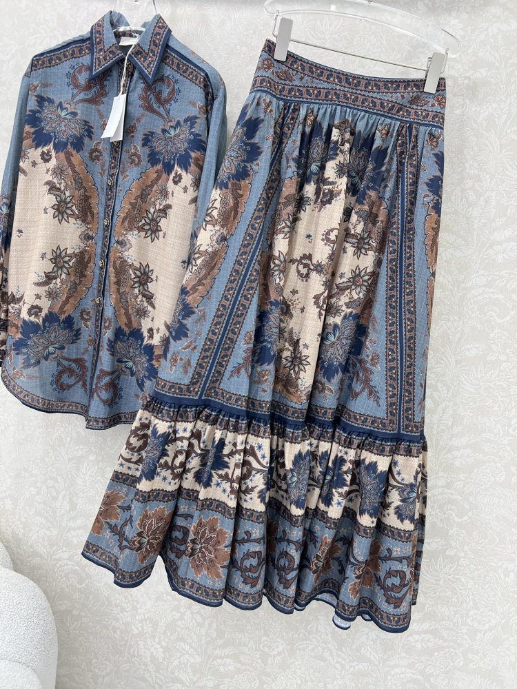 Костюм женский фото 5