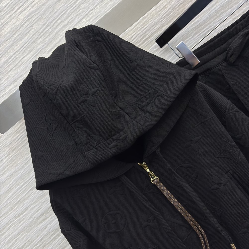 Костюм женский фото 5