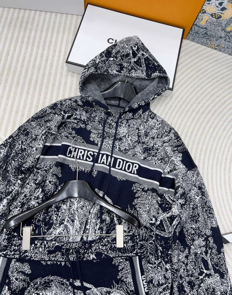 Костюм жіночий фото 5