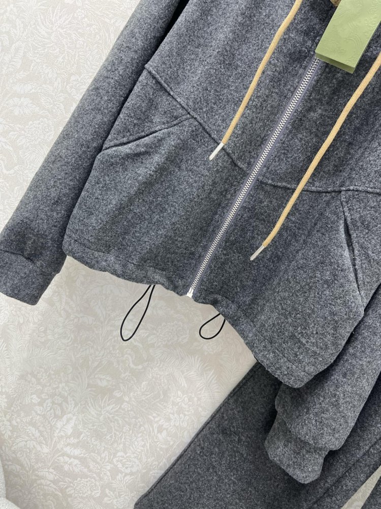 Костюм жіночий фото 5