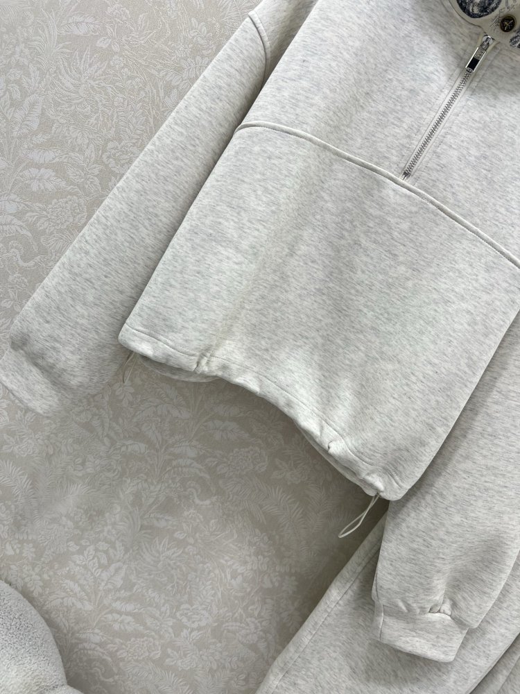 Costume female фото 5