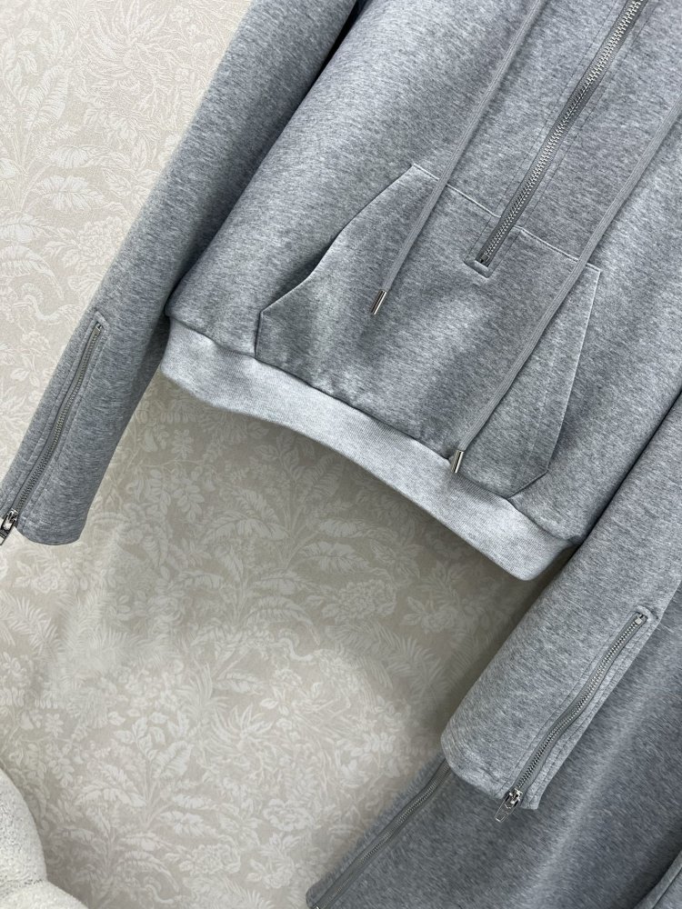 Костюм женский фото 5