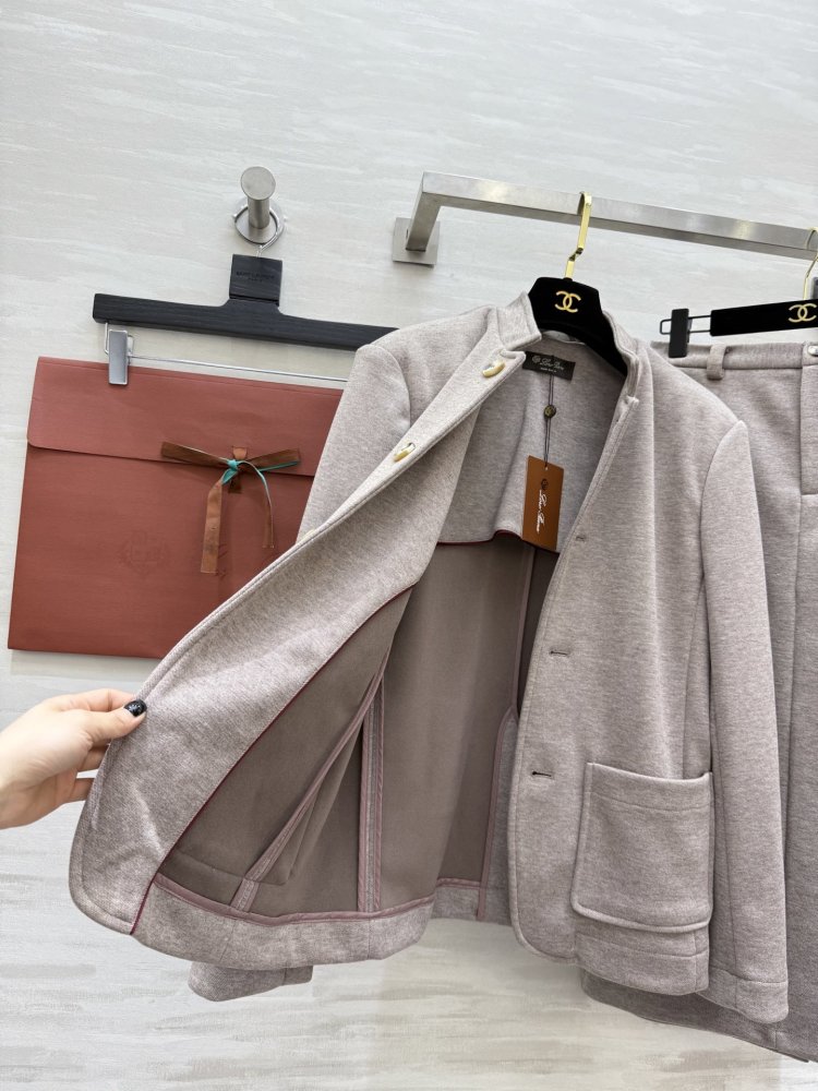 Костюм женский фото 5