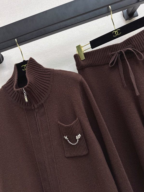 Костюм женский фото 5