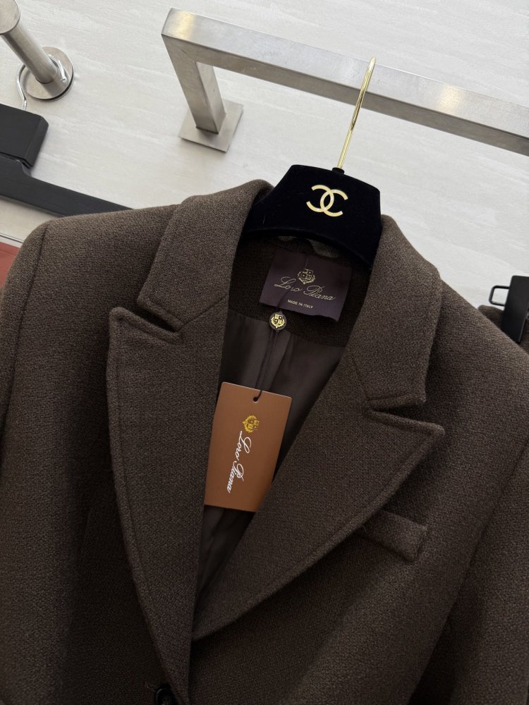 Костюм женский фото 5