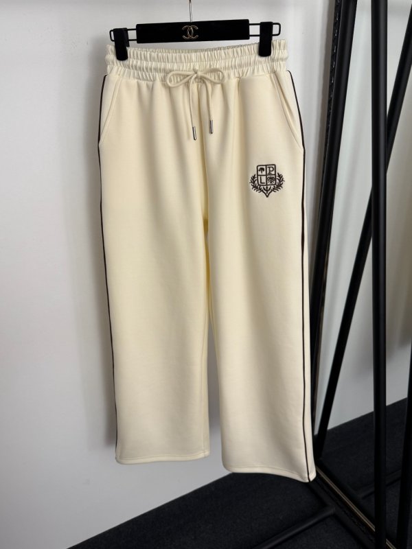 Костюм жіночий фото 5