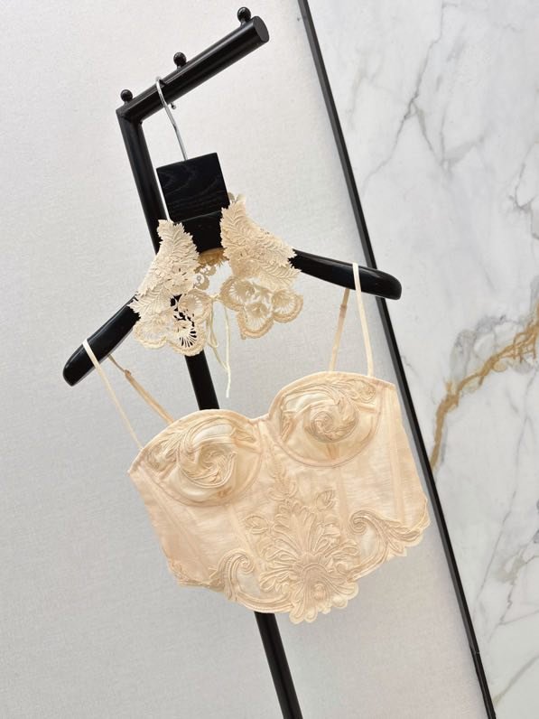 Костюм женский фото 5