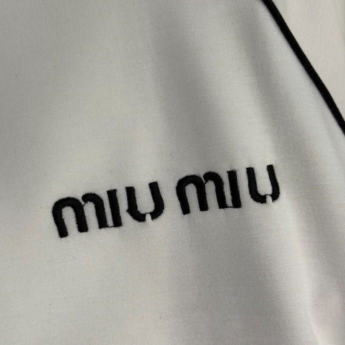 Costume female фото 5