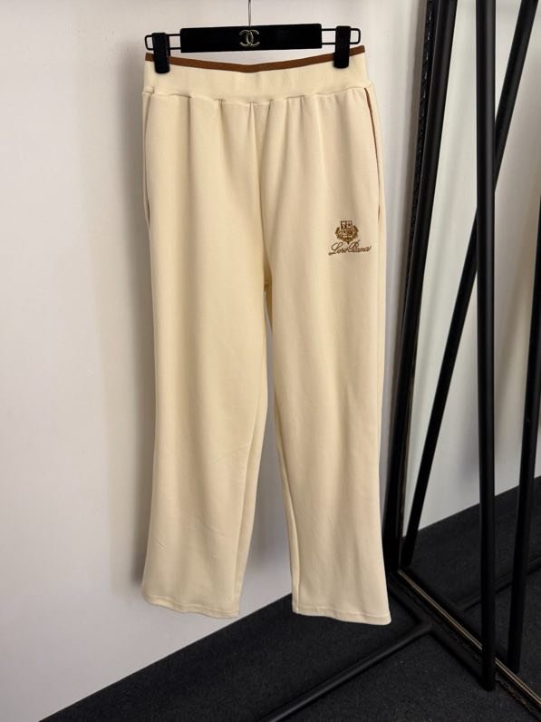 Костюм женский фото 5