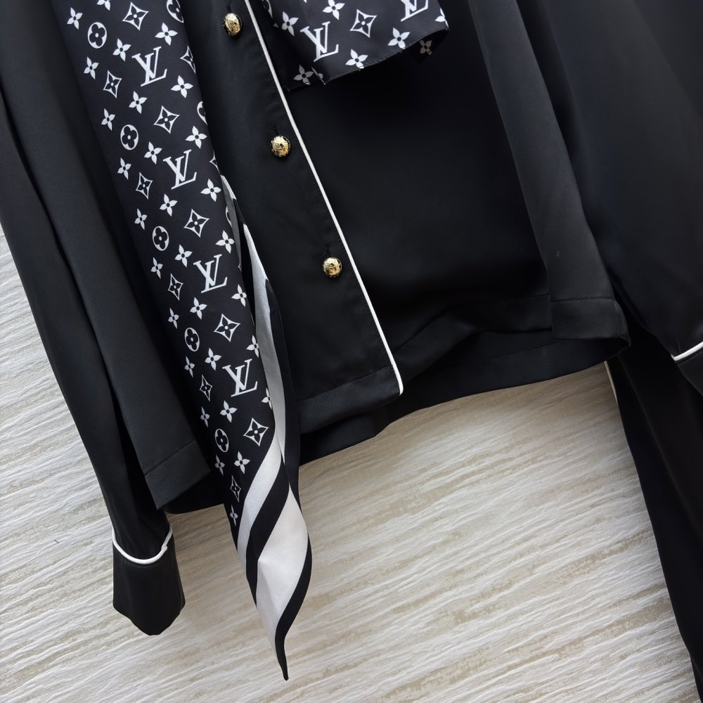 Костюм женский фото 5