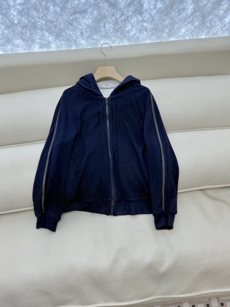 Костюм женский фото 5