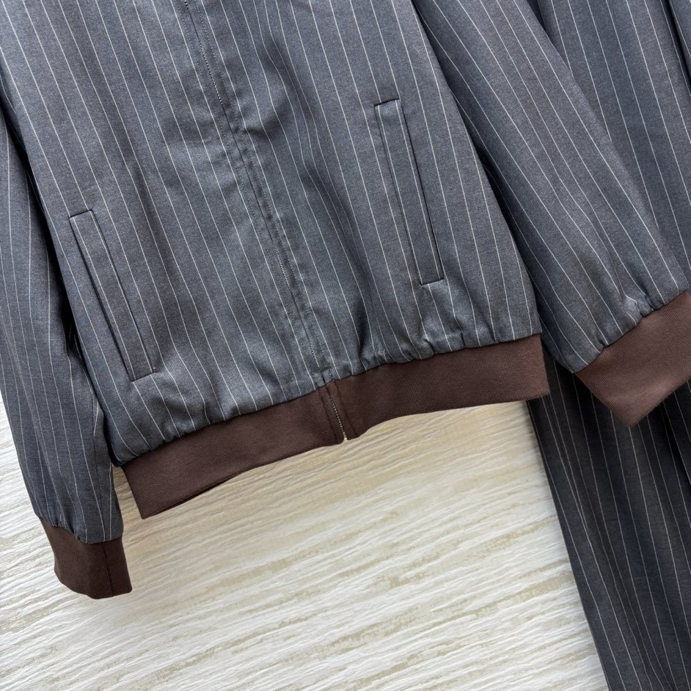 Костюм женский фото 6