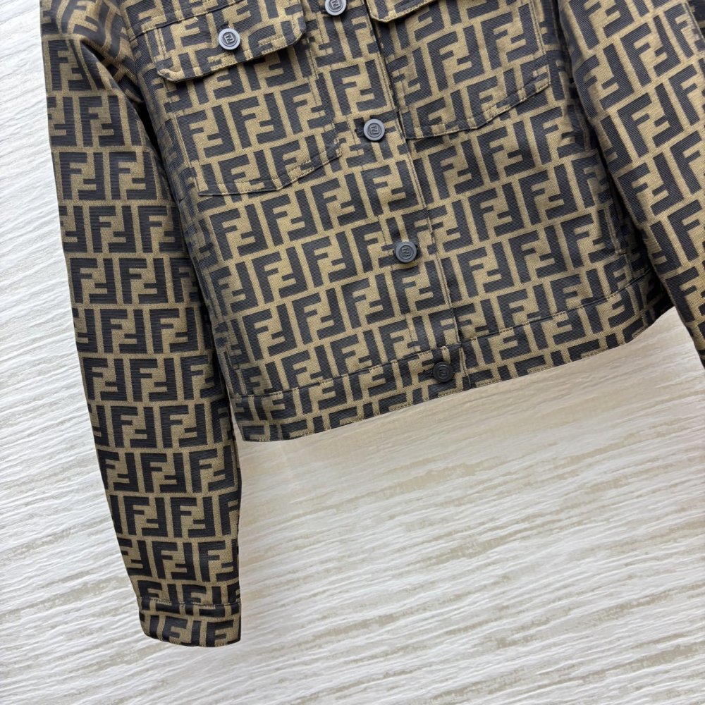 Костюм женский фото 6