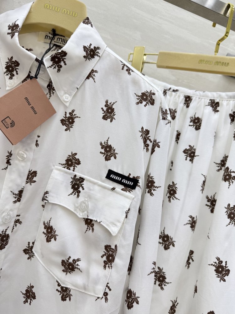 Костюм женский фото 6