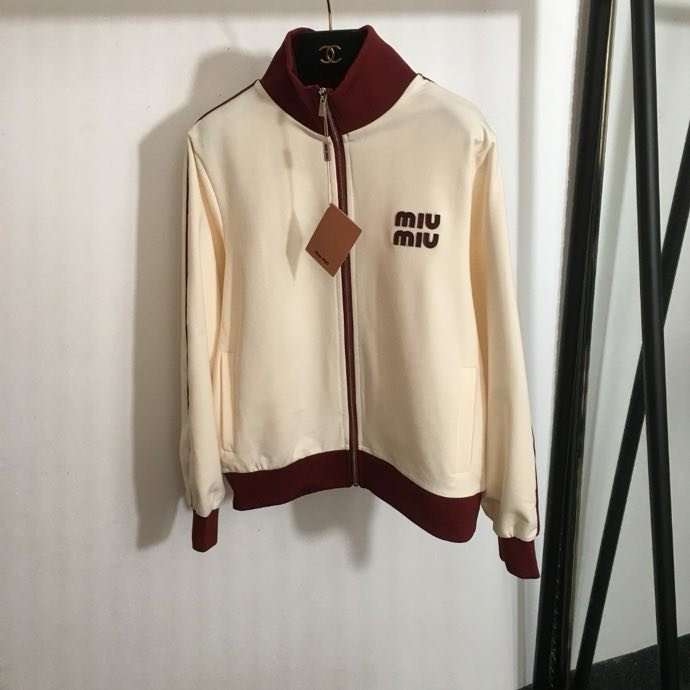 Костюм жіночий фото 6