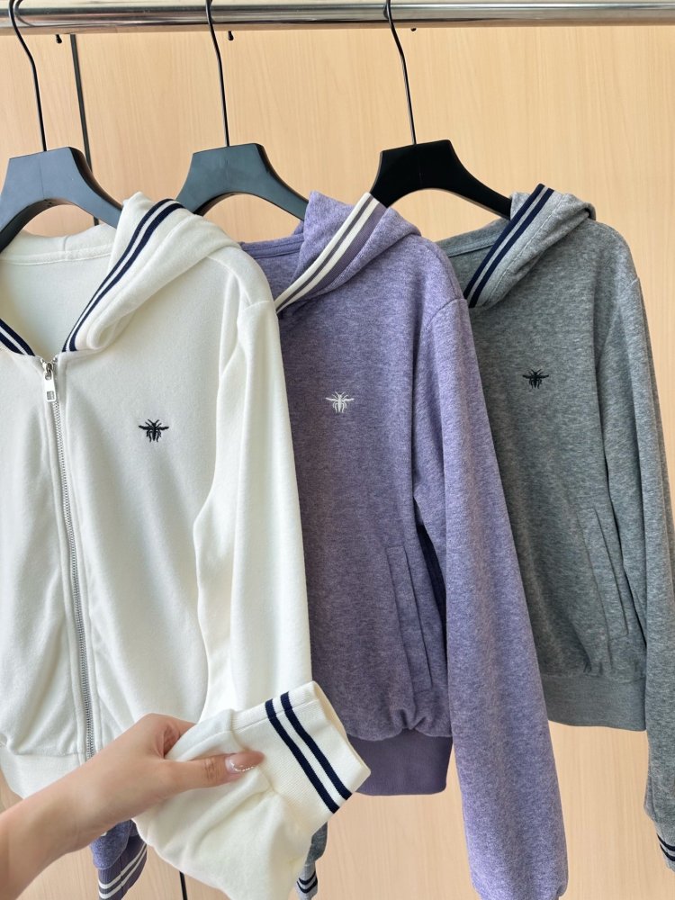 Костюм жіночий фото 6