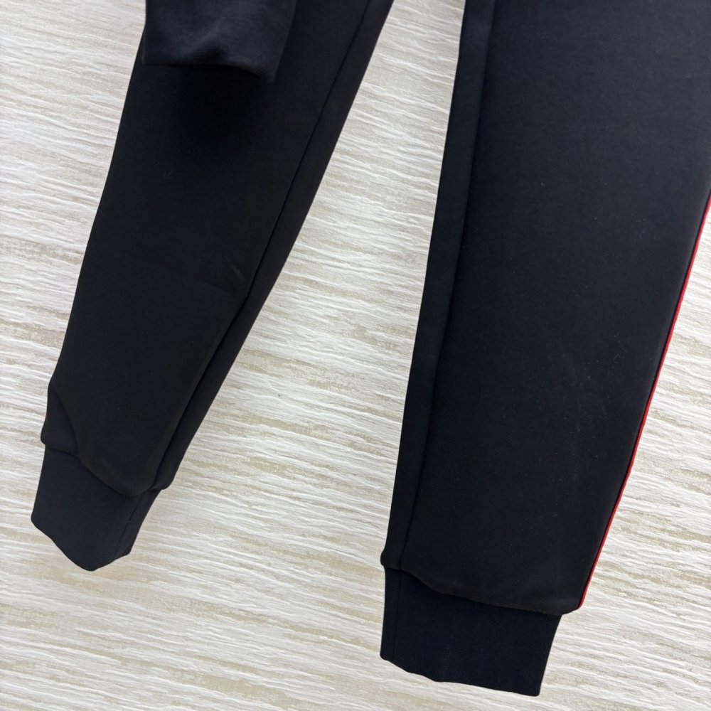 Костюм женский фото 6