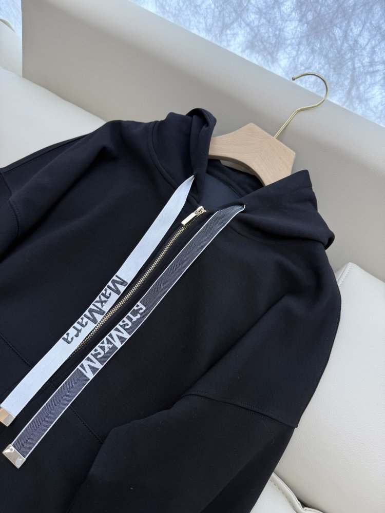 Costume female фото 6