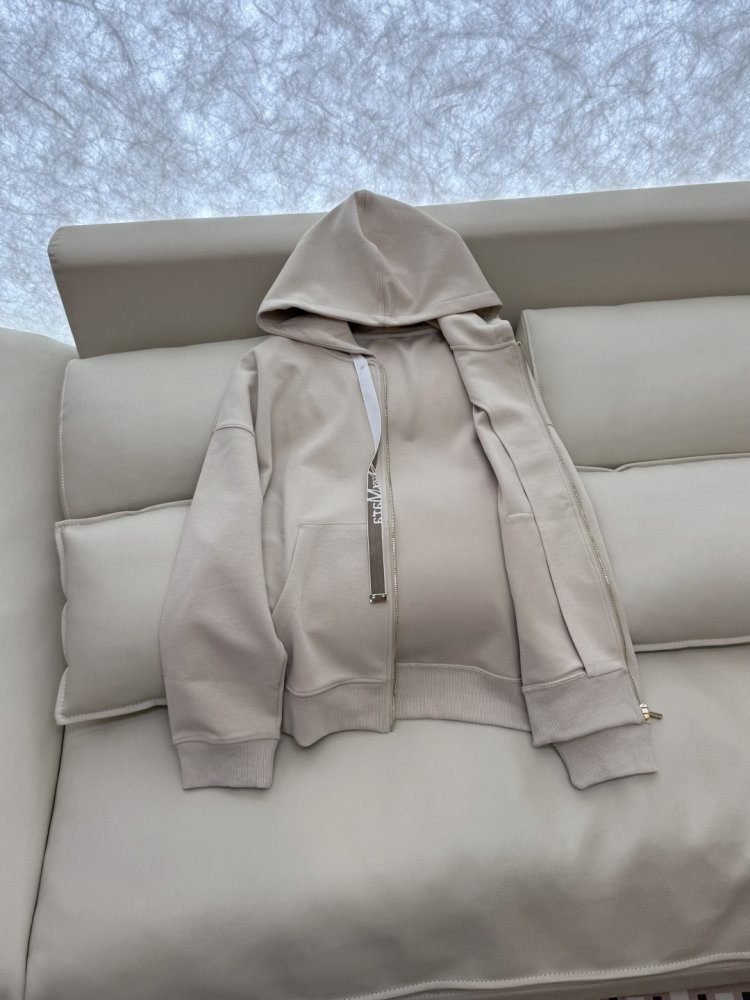 Костюм жіночий фото 6