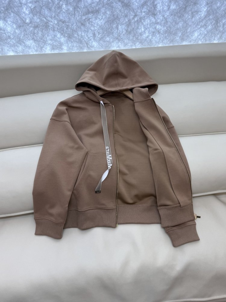 Костюм жіночий фото 6