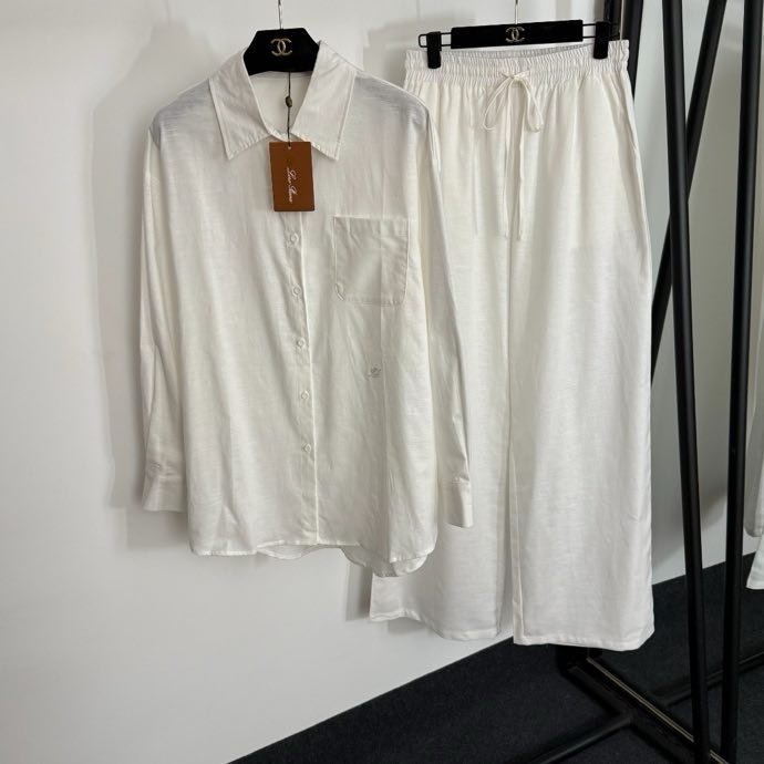 Костюм женский фото 6