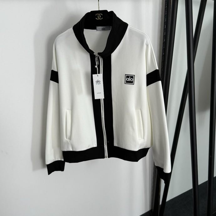 Костюм женский фото 6