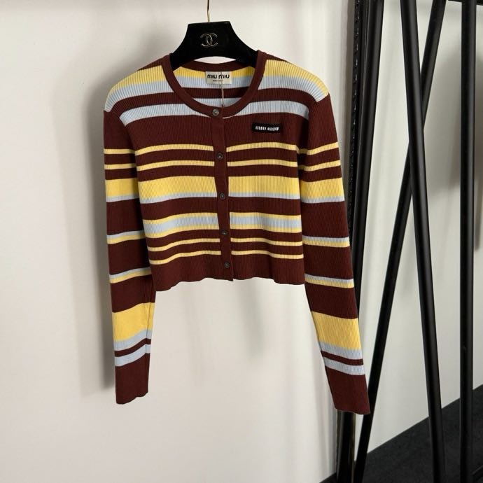 Костюм женский фото 6