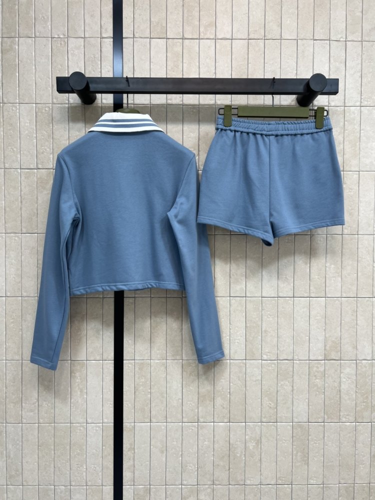 Костюм жіночий фото 6