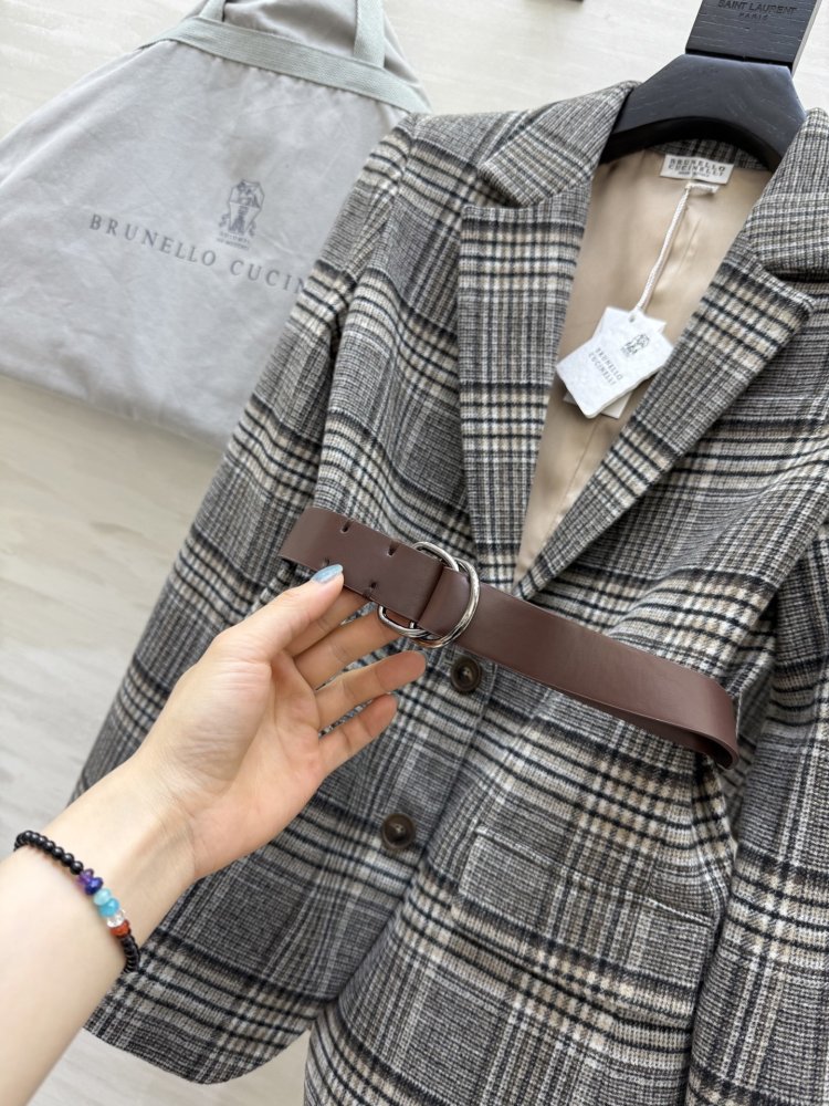 Костюм женский фото 6